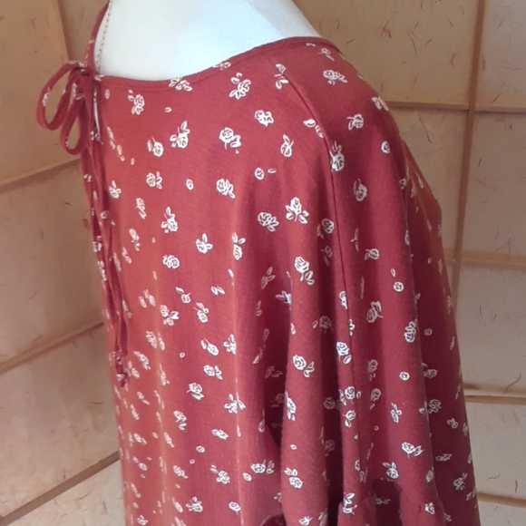 Loren Conrad orange/brown w/ flowers blouse - Picture 4 of 7